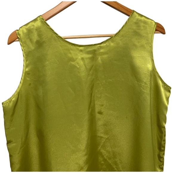 Green Sleeveless Top with Pleated Front Size 12 - Picture 3 of 5